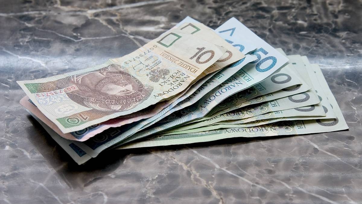 500 PLN voor de meest behoeftigen. De inkomensgrens stijgt