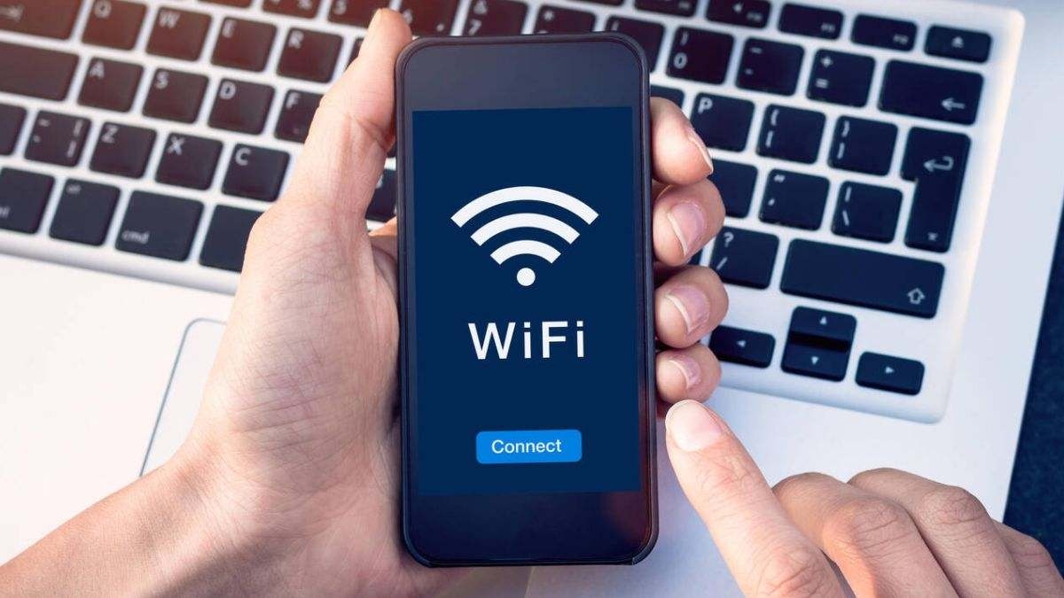 Эксперты предупреждают о скрытой настройке Wi-Fi вашего iPhone, которая делает вас уязвимыми для взлома