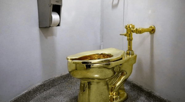 Two men jailed for stealing a €6 million gold-plated toilet from Churchill's birthplace