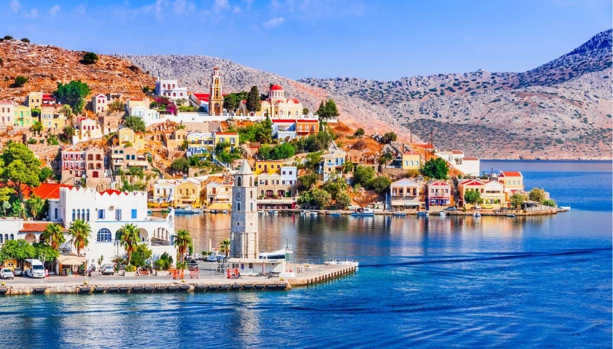 Tre piccole isole greche da sogno introducono una tassa per combattere l’overtourism