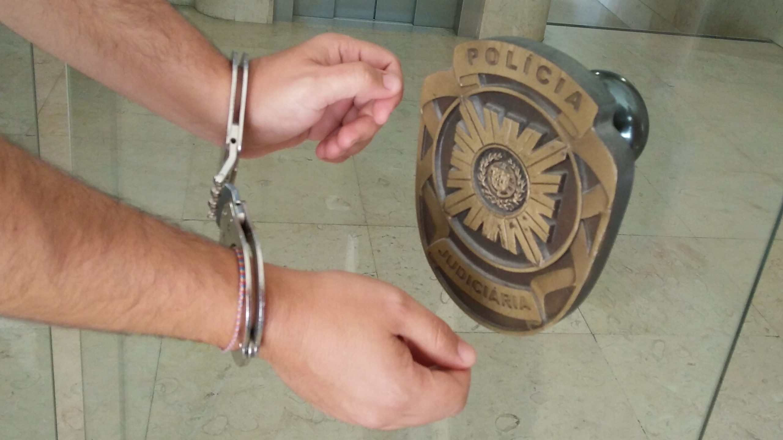 Polis, Amareleja cinayetinin suç ortağı olan kurbanın kardeşini tutukladı. Baba daha önce gözaltındaydı.