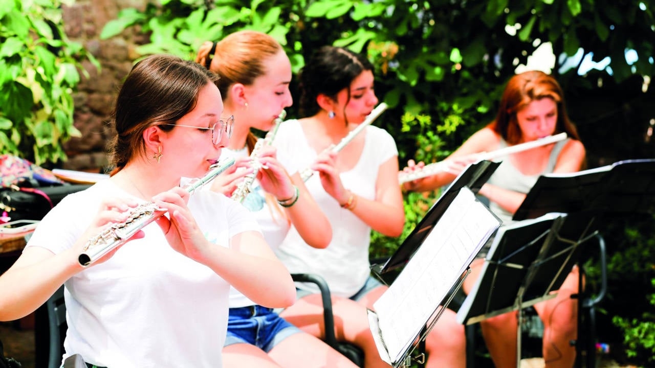 Masters of classical notes in Ayvalık