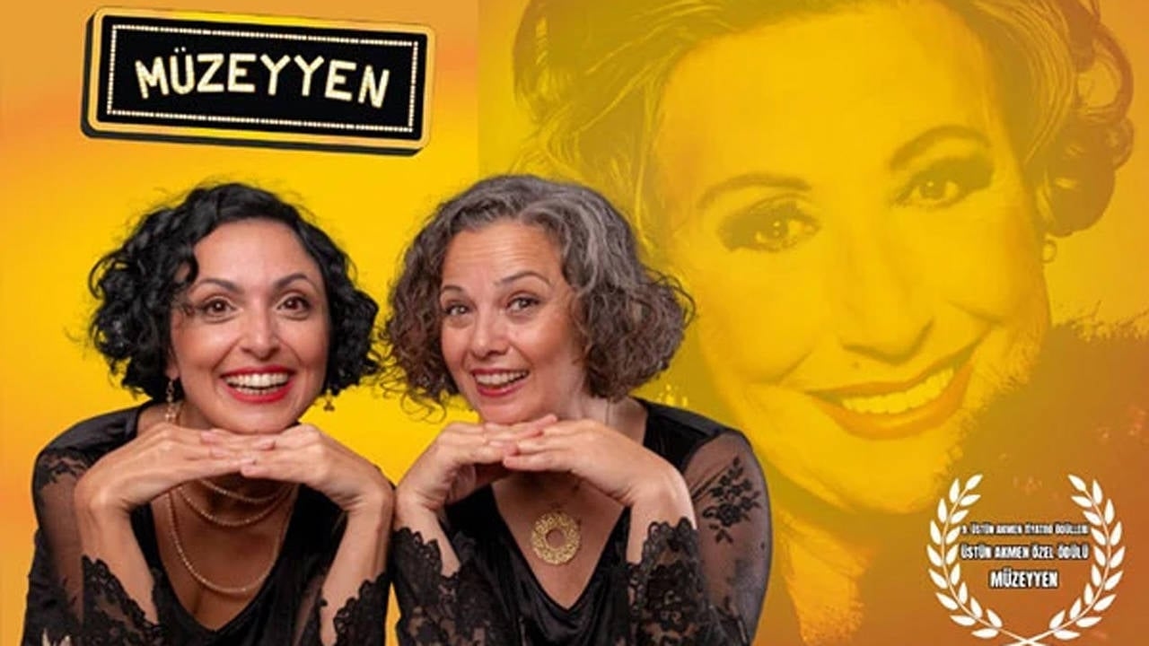 'Müzeyyen Senar' no palco