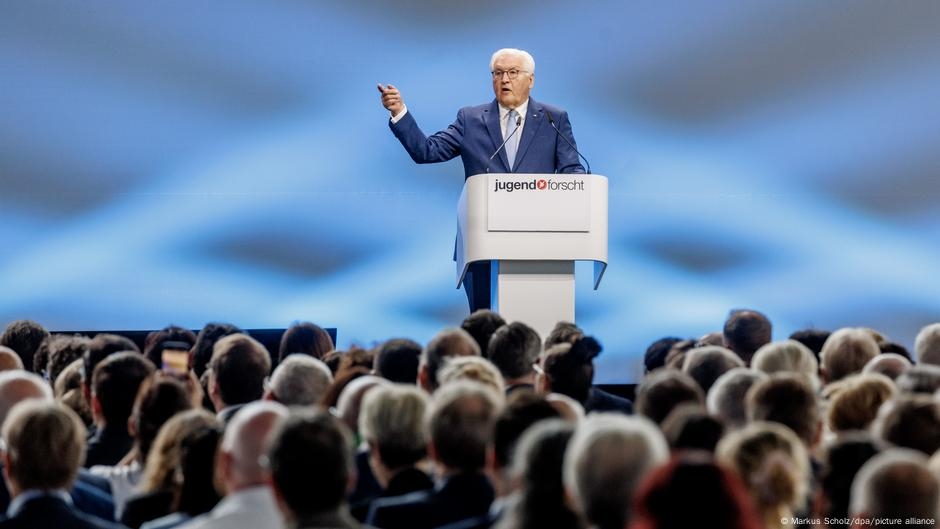 Steinmeier bekritiseert het 'populisme' van de Trump-regering