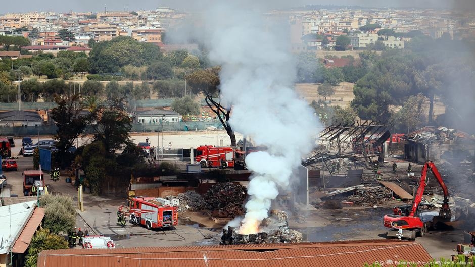 Roma'da akaryakıt istasyonunda meydana gelen patlamada çok sayıda yaralı var