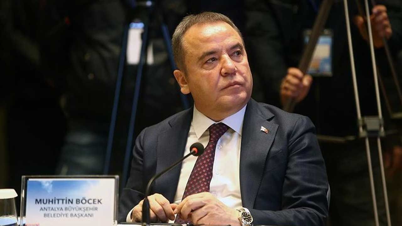 Muhittin Böcek was taken to hospital