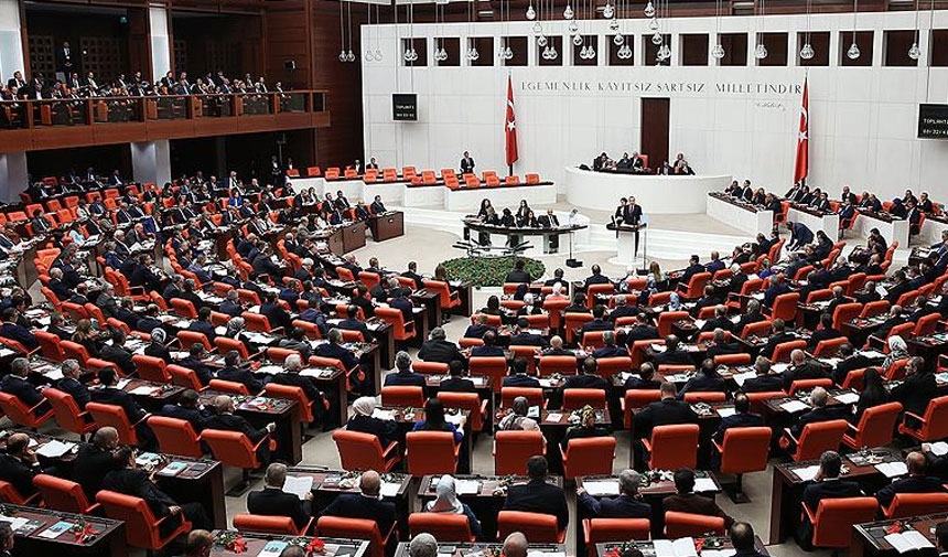 De verkiezingen voor de voorzitter van het parlement zijn begonnen in de Turkse Grote Nationale Assemblee