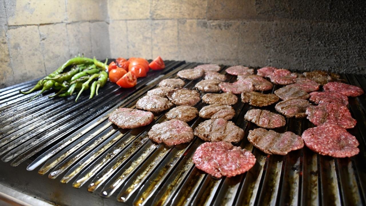 Ministry of Agriculture announced: Poultry meat was detected in the product sold as beef and lamb