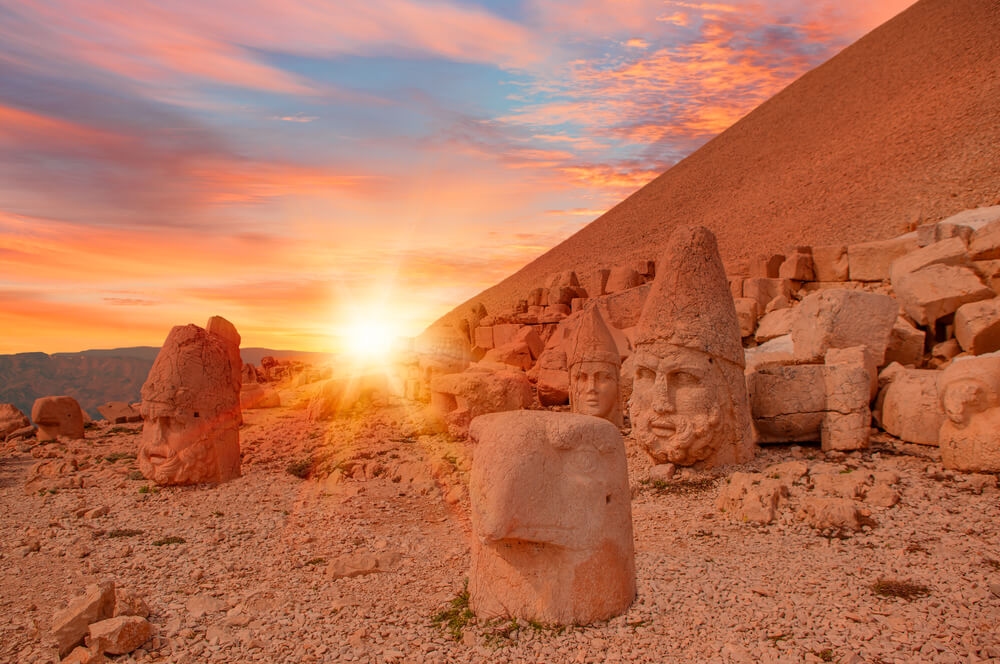 Adıyaman Mount Nemrut Introduction and Mount Nemrut Travel Guide