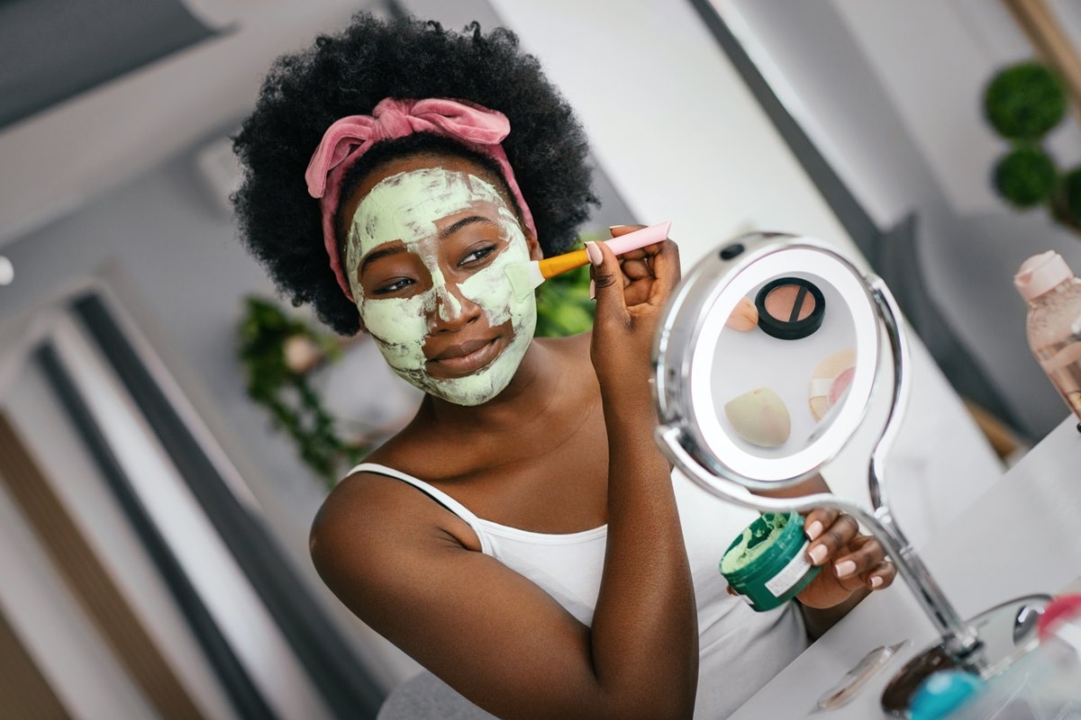 Receitas caseiras: dermatologista revela o que funciona ou não na pele