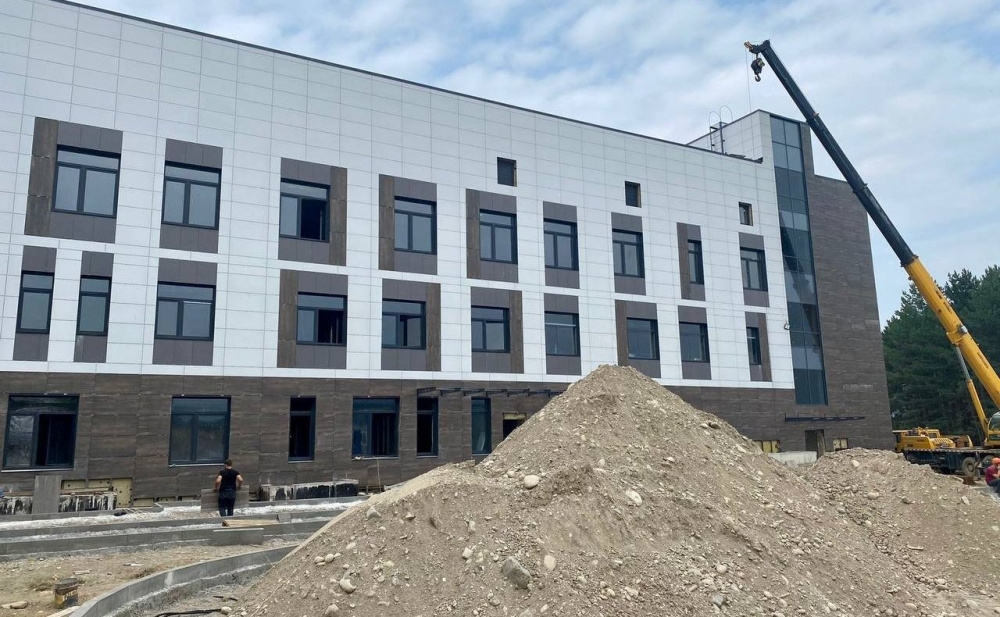 El Ministerio de Construcción de Stavropol pretende recaudar 238 millones de rublos del contratista del hospital de Kislovodsk.
