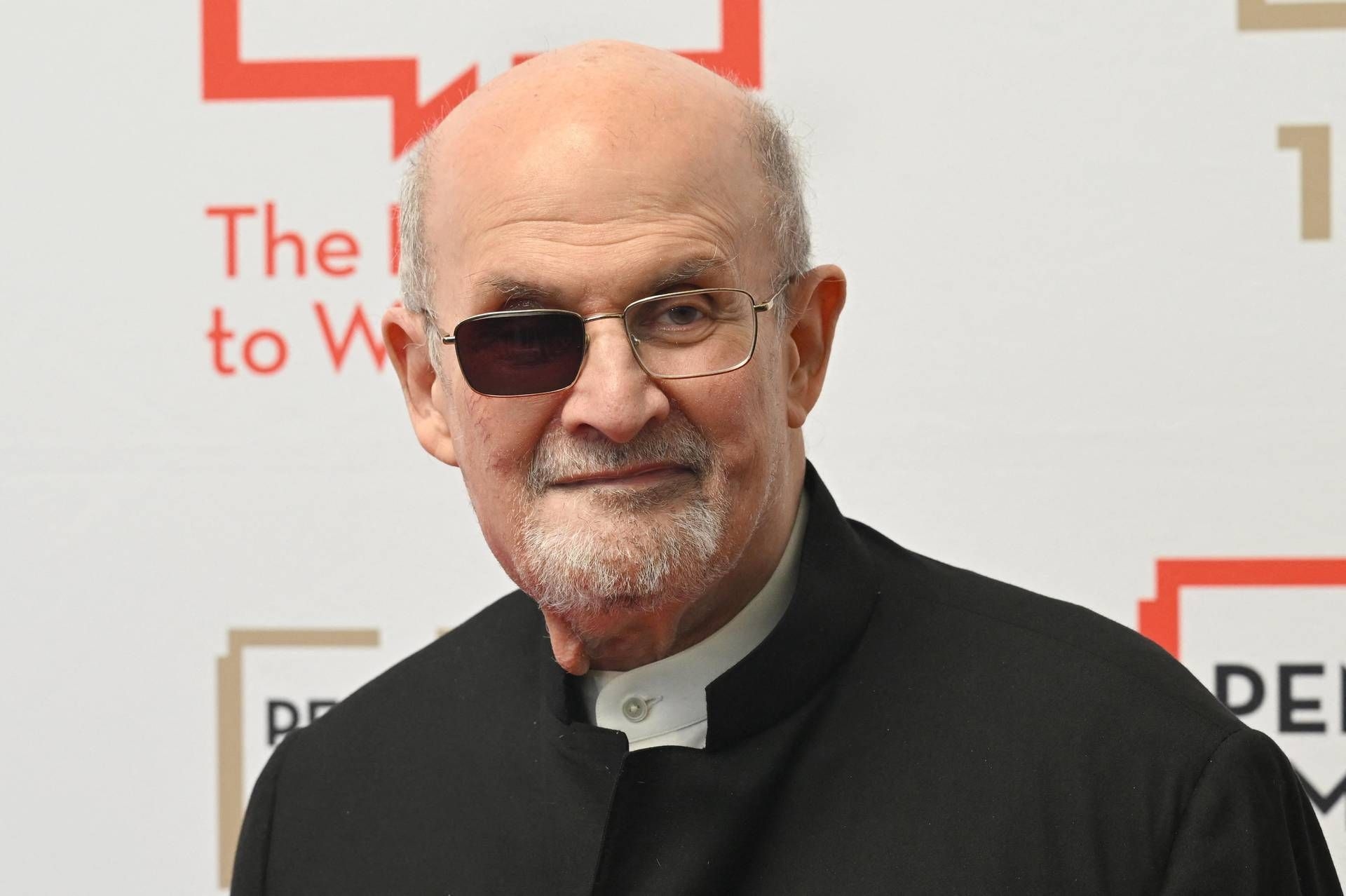 Salman Rushdie neergestoken, veroordeeld tot 25 jaar gevangenisstraf