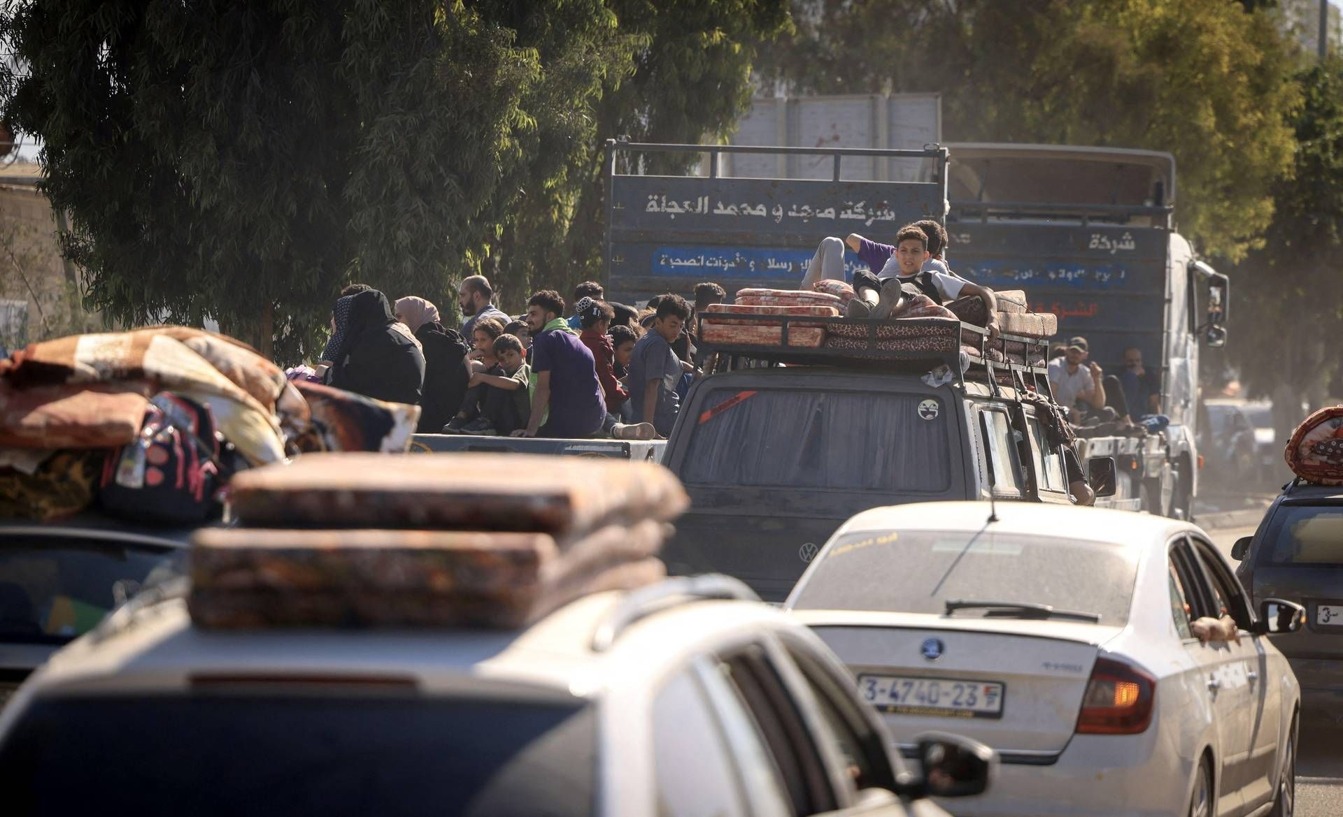 Ağustos göçü: Araba tutması çeken 800.000 çocuk için kabus dolu bir yolculuk.