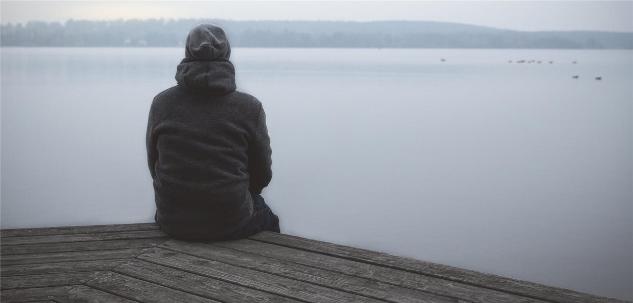 Cancro: solitudine e isolamento sociale associati alla mortalità generale