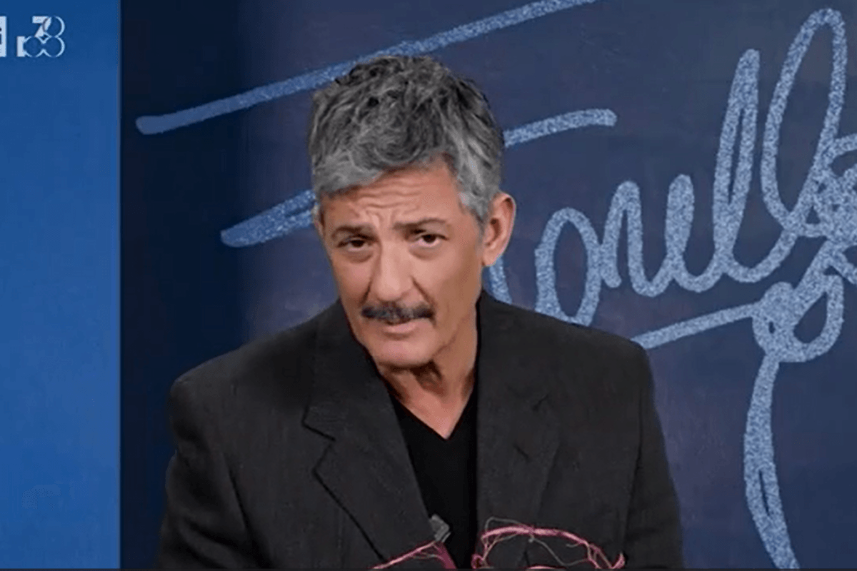 Fiorello, Pippo Baudo'nun ölümünü şöyle anımsıyor: "Bana, 'Bir şov yapmalısın' dedi, ama ben zaten oradayım."