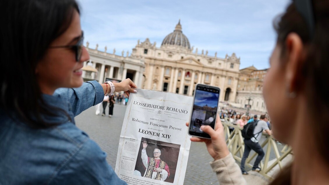 Des cryptomonnaies aux mèmes, curiosités sociales sur le nouveau pape