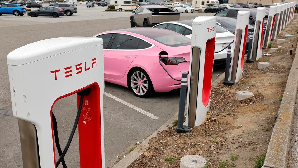 Tesla's Robotaxi Debuts Today in Austin