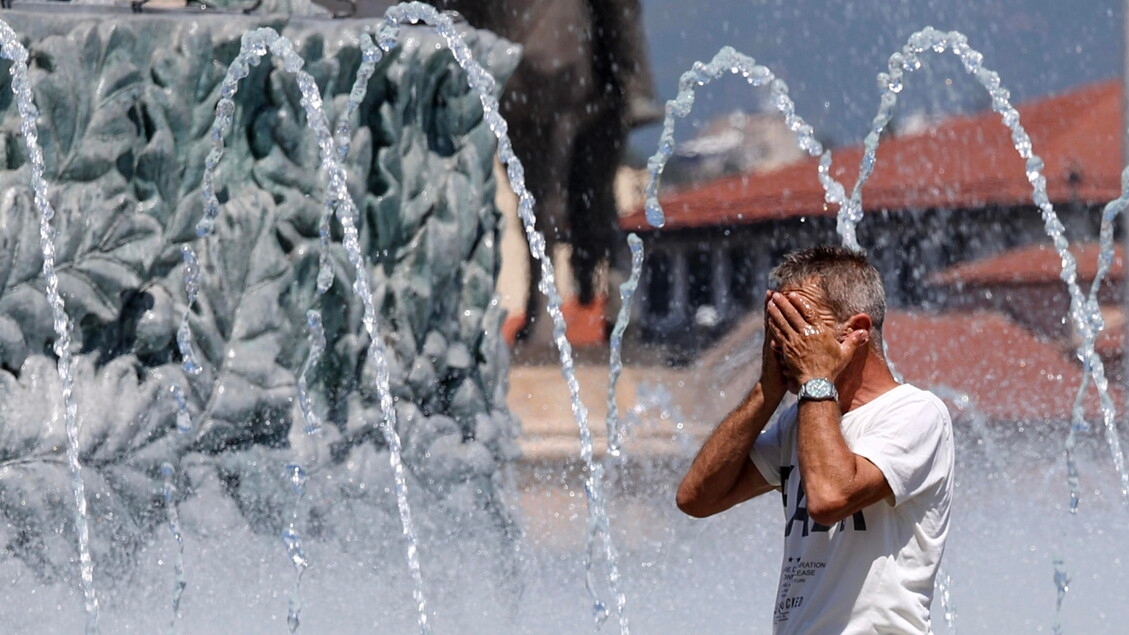 Hitzewarnung: Rotes Wetter am 15. August in 16 Städten in Nord- und Mittelitalien