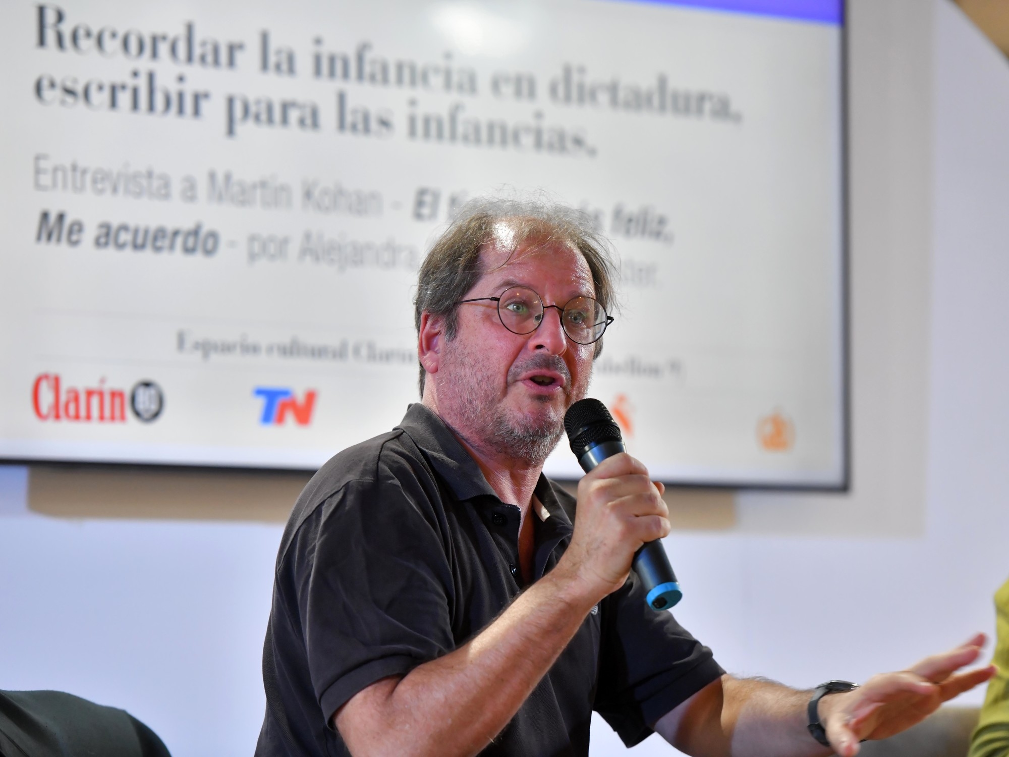 Martín Kohan presented his first children's novel at the Clarín / Ñ cultural space