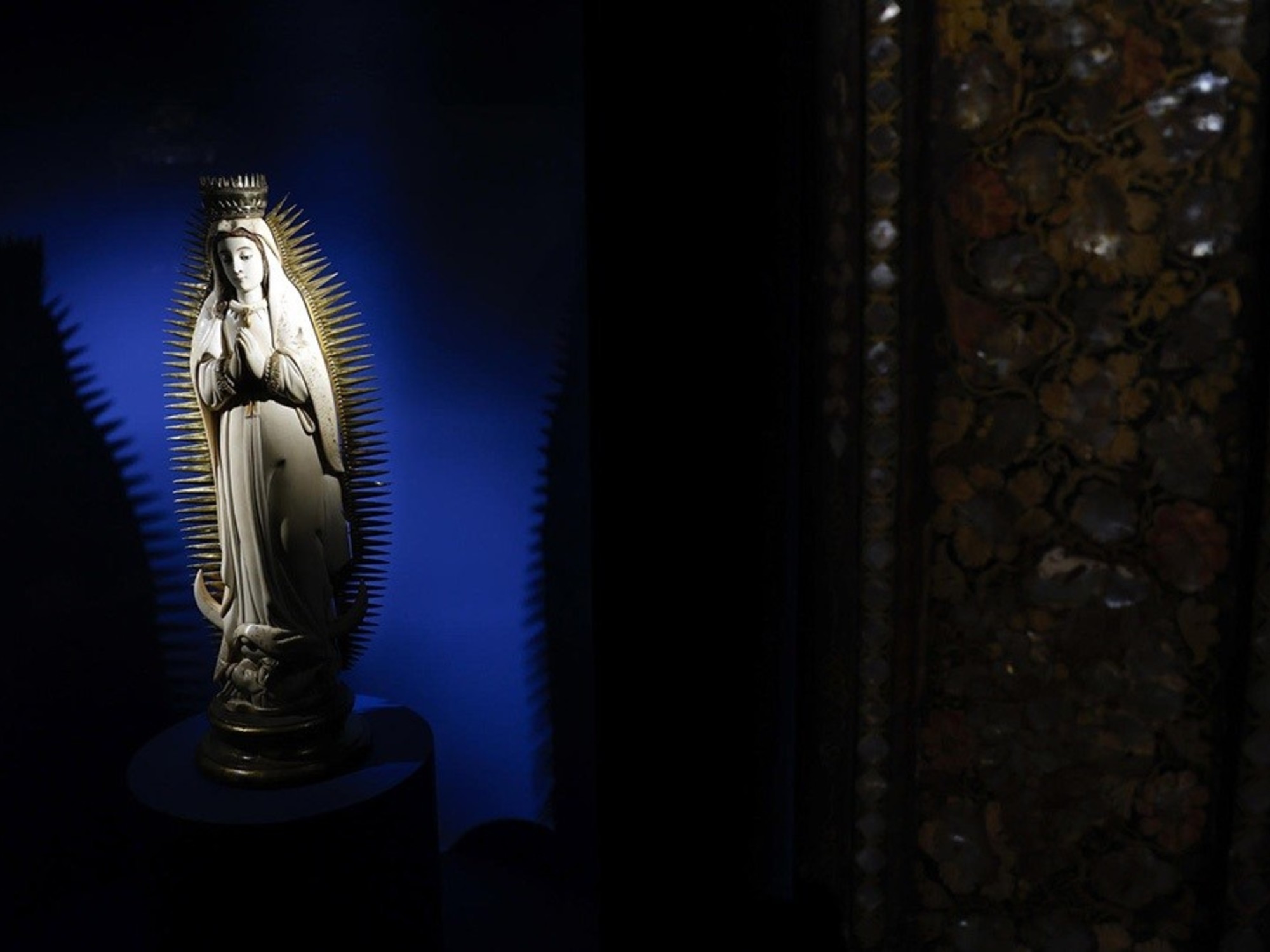 Il Museo del Prado espone l'impronta della Vergine di Guadalupe in Spagna attraverso 70 opere uniche.