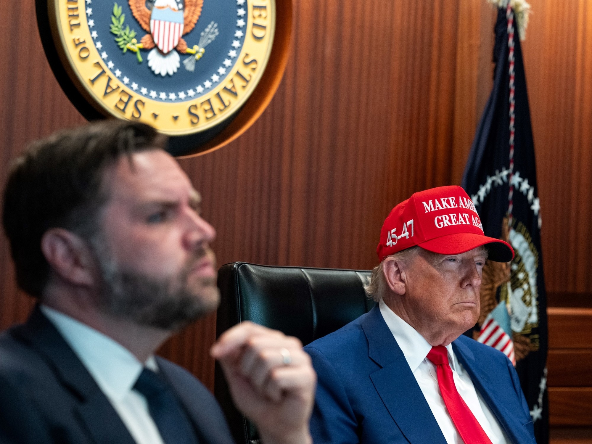 Давайте помолимся, чтобы Дональд Трамп прожил следующие несколько лет, говорит Славой Жижек.