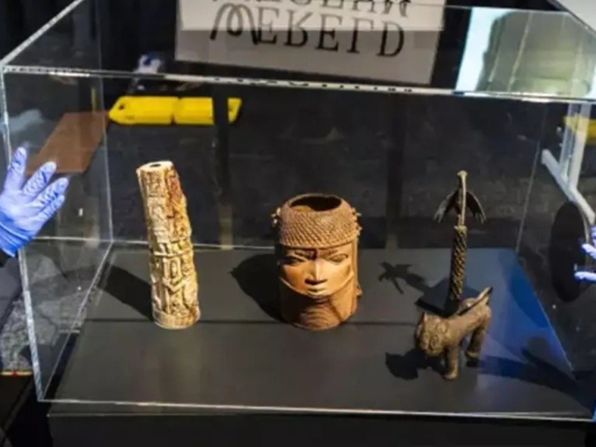 Historyczna restytucja: Holandia zwraca Nigerii 119 brązów z Beninu