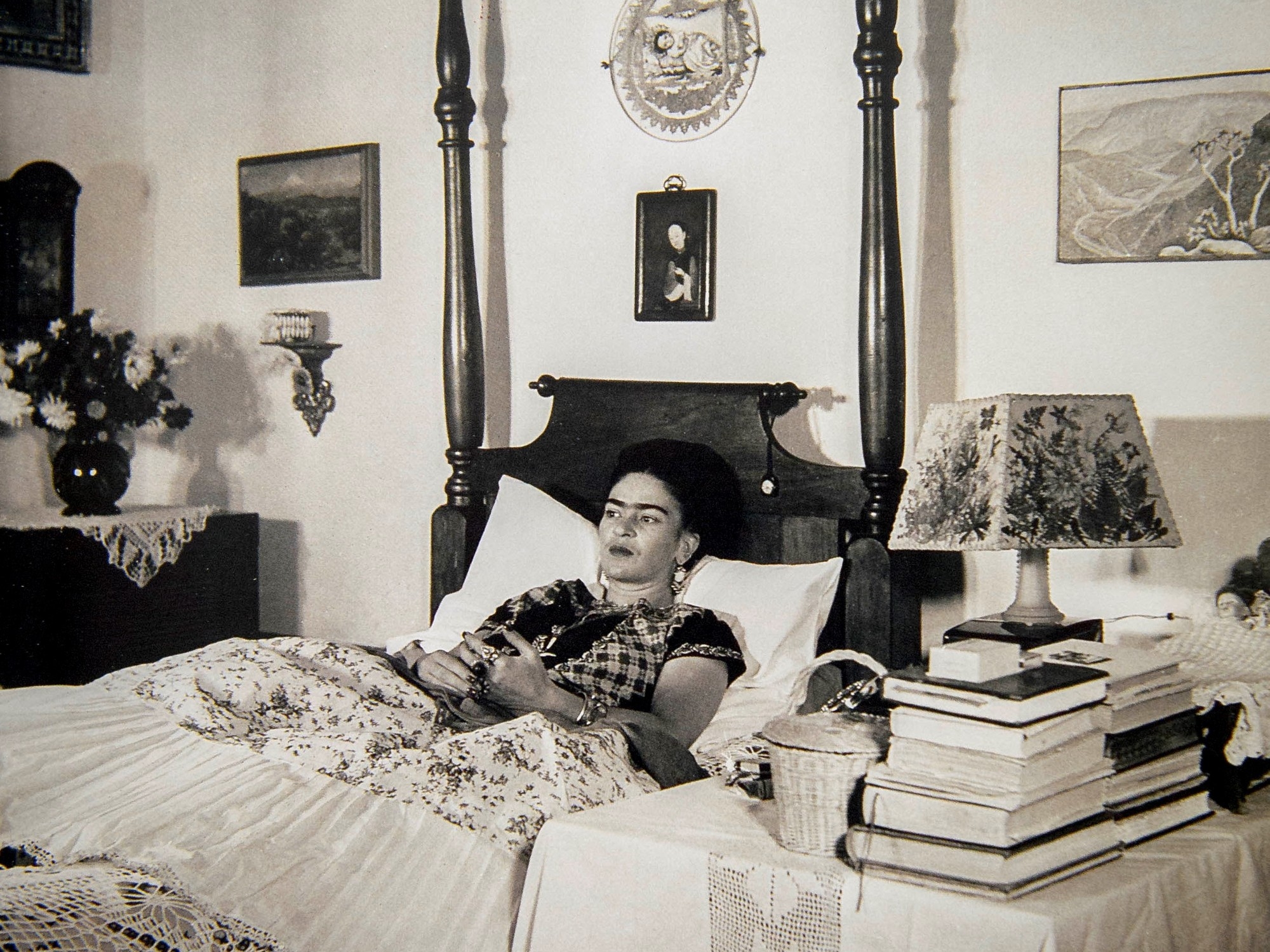Uma pintura de Frida Kahlo é vendida por milhões em leilão: pode ser a obra mais cara já feita por uma artista feminina.