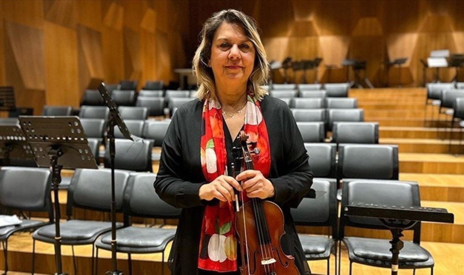 La música Jülide Yalçın dará un concierto especial en AKM con motivo del Día Internacional de la Mujer: “Mi prioridad es mi país”