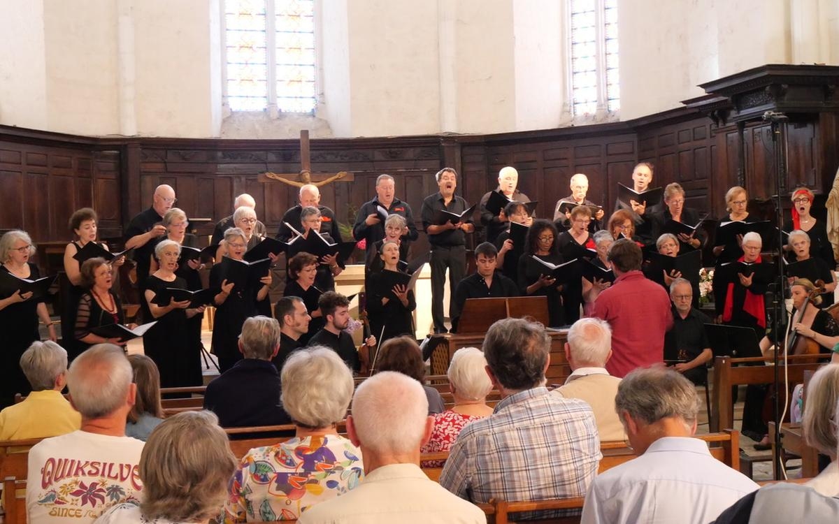 Dordoña: el conjunto vocal Arnaut de Mareuil encanta a Périgueux y Brantôme
