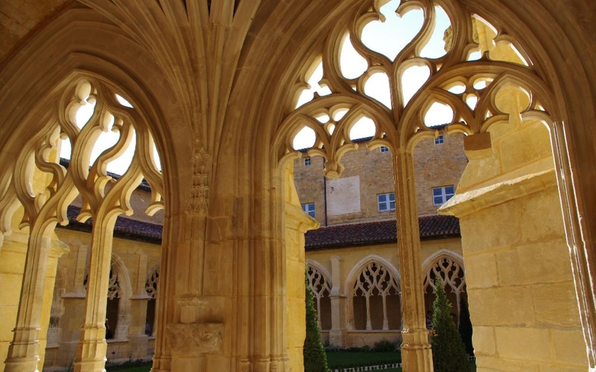 Haftanın başında Dordogne'da ne yapılır?