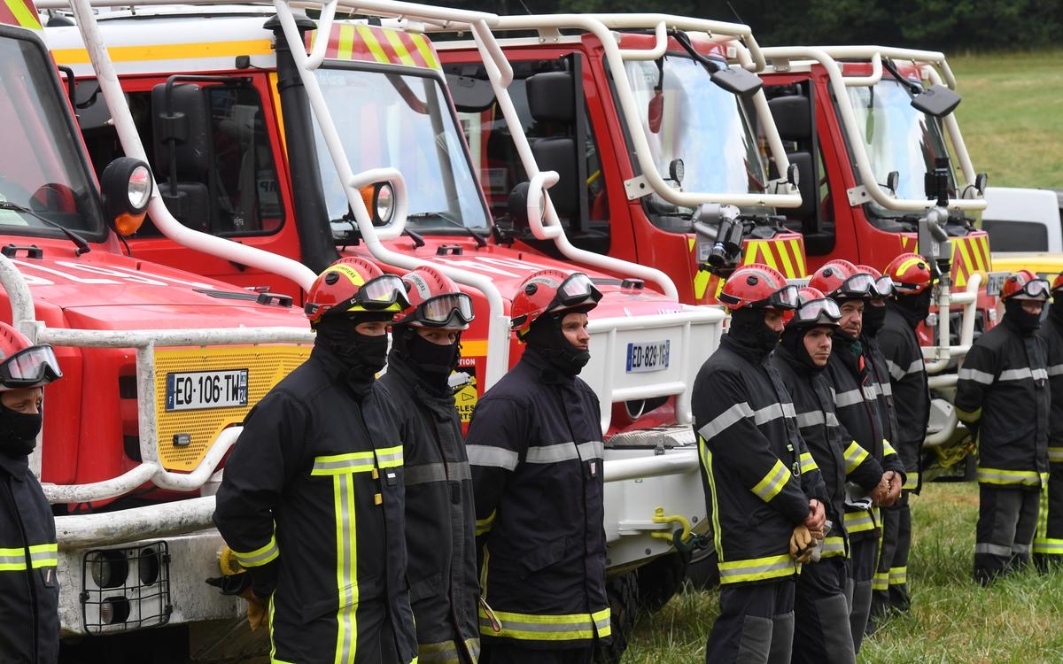 Farm building fire kills over 300 calves in Dordogne