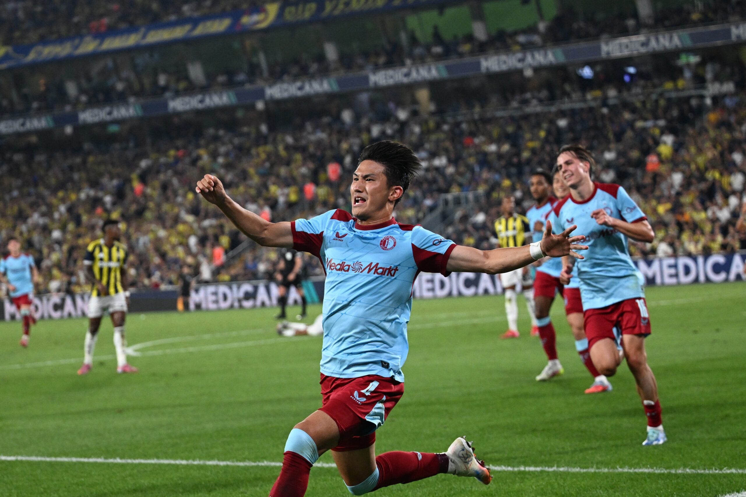 Mourinho dashes Feyenoord’s CL dreams with comeback in Istanbul