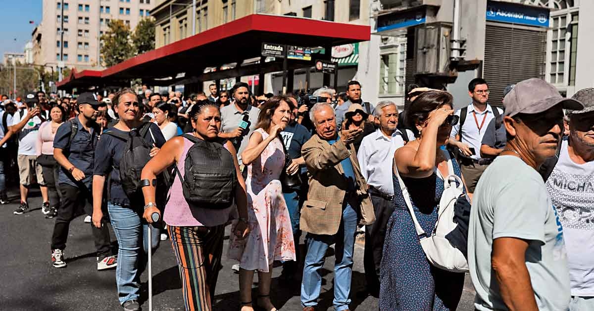 Il Cile vive una giornata caotica a causa di un blackout di massa; senza luce, trasporto o servizi