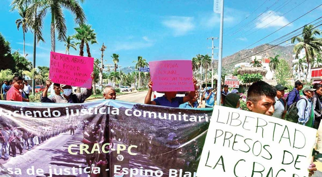 Bloqueio policial comunitário em Acapulco, Guerrero