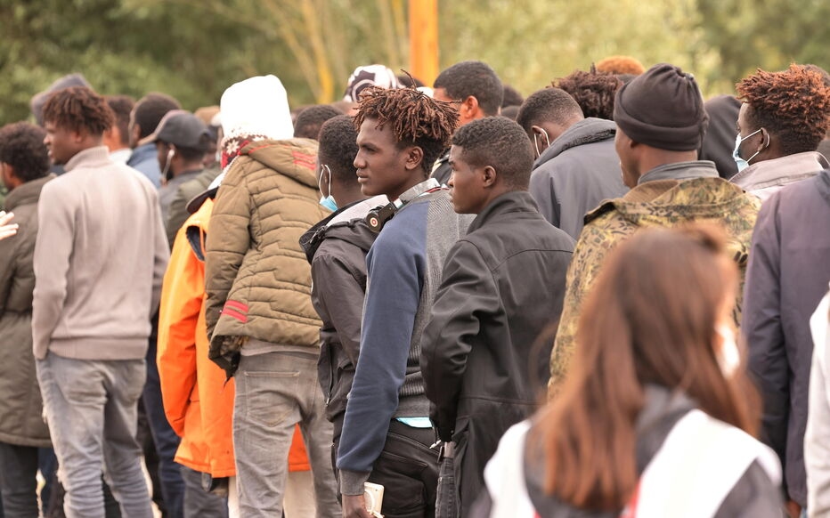 Calais (62). Ciało migranta zasztyletowanego na śmierć znalezione w obozie