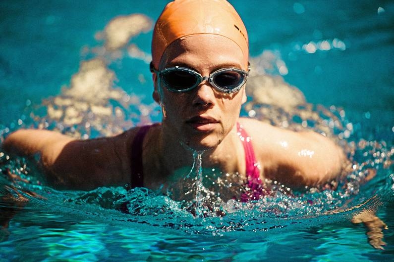 Muscoli e forma fisica: come il nuoto modella efficacemente la tua figura