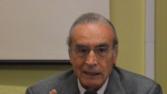 Adiós a Ermanno Corsi, portavoz del Premio Capri-S.Michele y guardián del alma cultural de la isla.