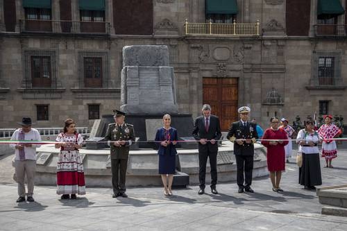 “L’eredità di Tenochtitlan vive nella resistenza silenziosa del popolo.”