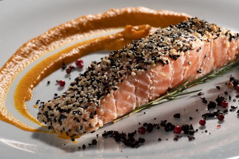 Gegrilde zalm met wortelpuree