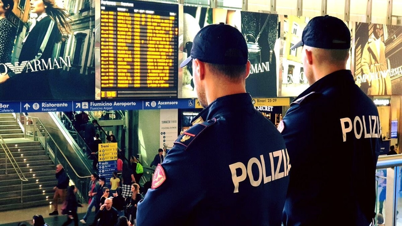 The two pickpockets at the Central Station have been arrested