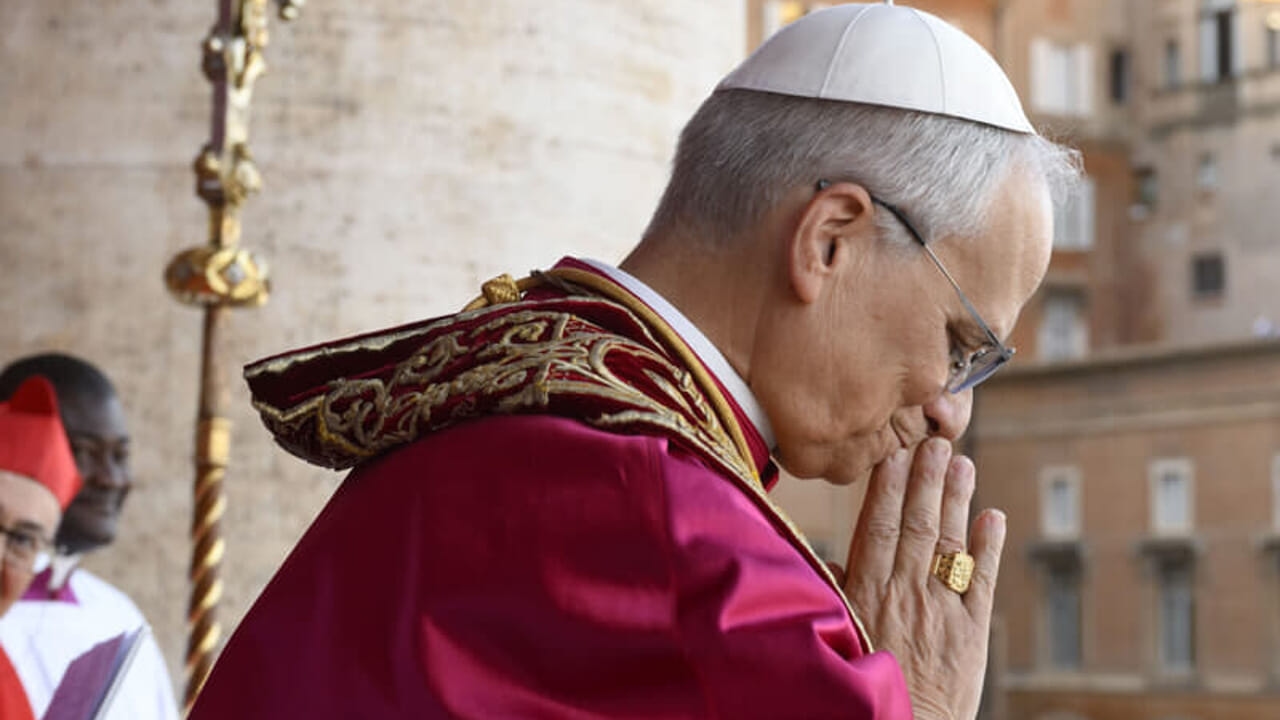 Il destino di papa Leone XIV scritto nel suo nome: il significato in dialetto milanese