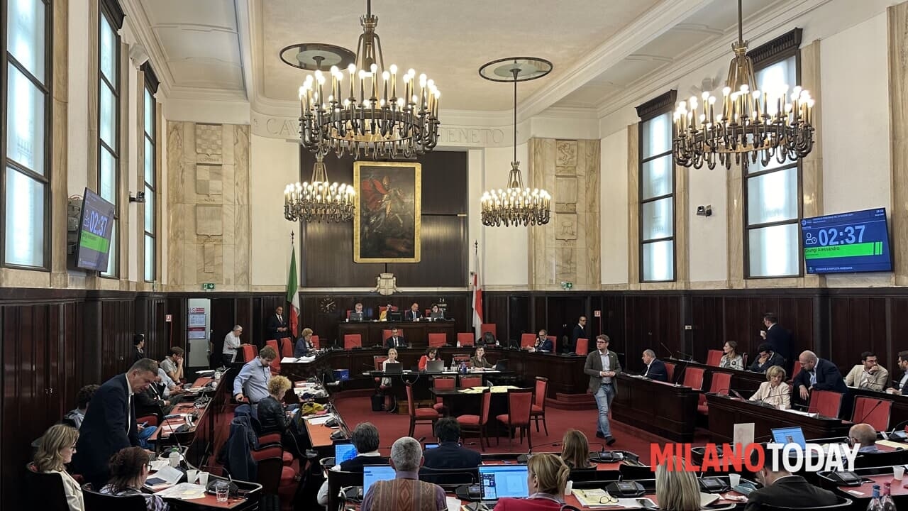 Attendance at Palazzo Marino. Sala gets one session out of three, but the worst is Comazzi (FI): 2% of votes