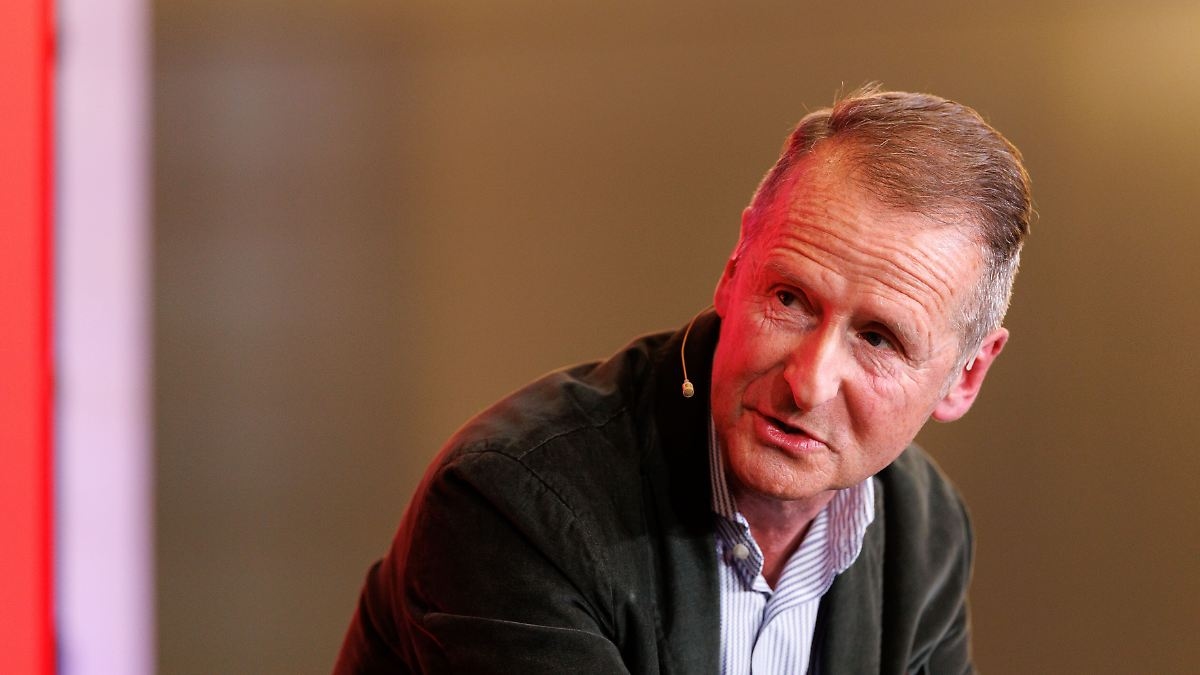 « Ennemi de notre société » : l'ancien patron de VW Diess s'en prend à Musk