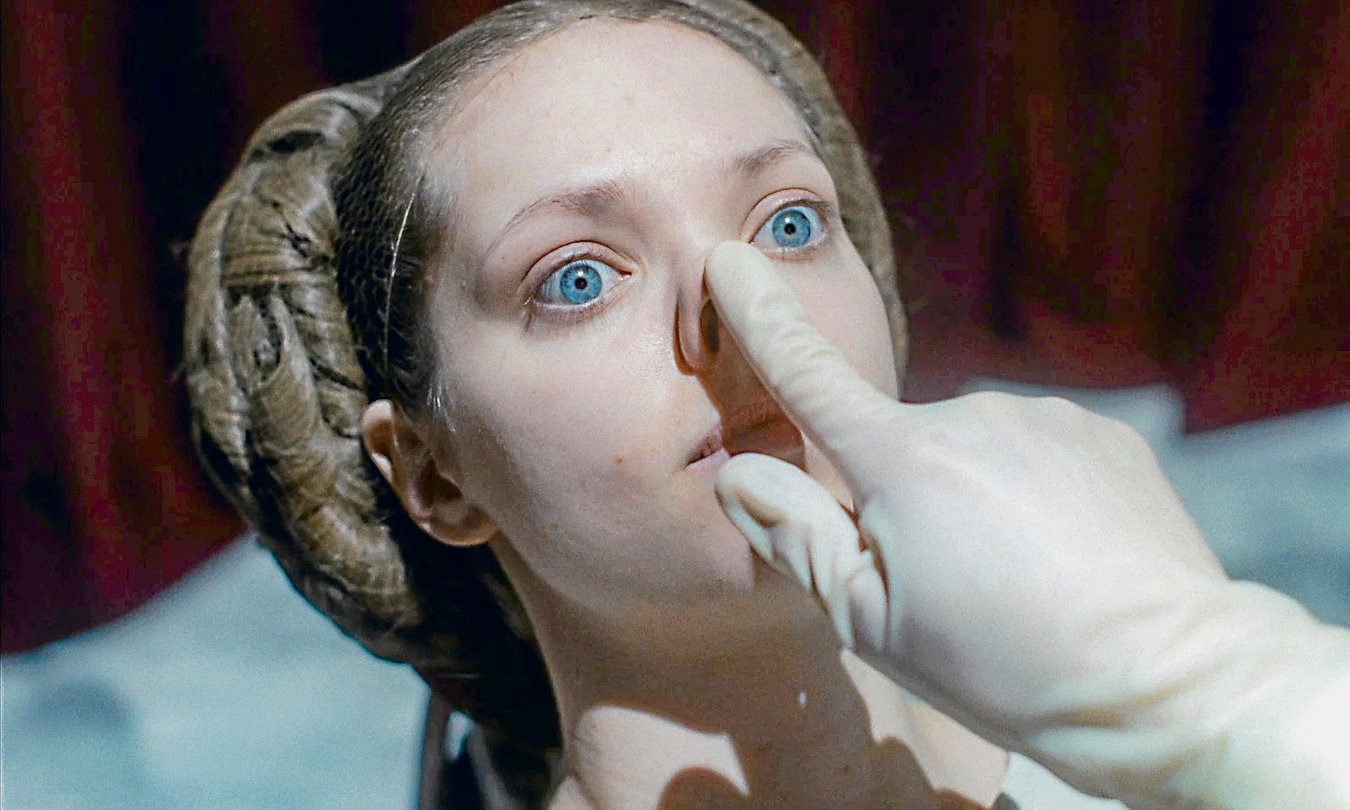 Cinema | »La sorellastra brutta«: C'è sangue nella scarpa