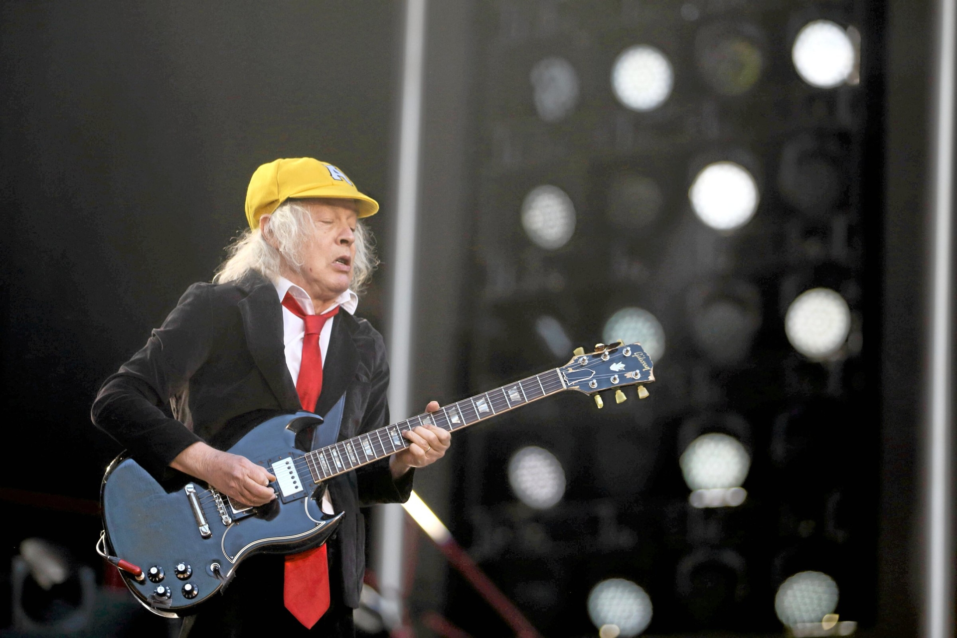 Concert Berlijn | AC/DC in het Olympisch Stadion van Berlijn: Boom-Zack!