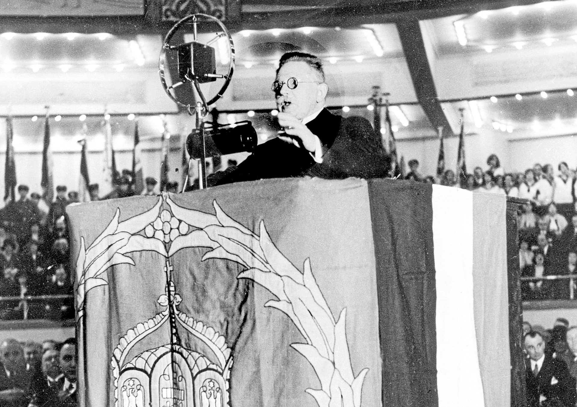Alfred Hugenberg | Il Führer prima del Führer