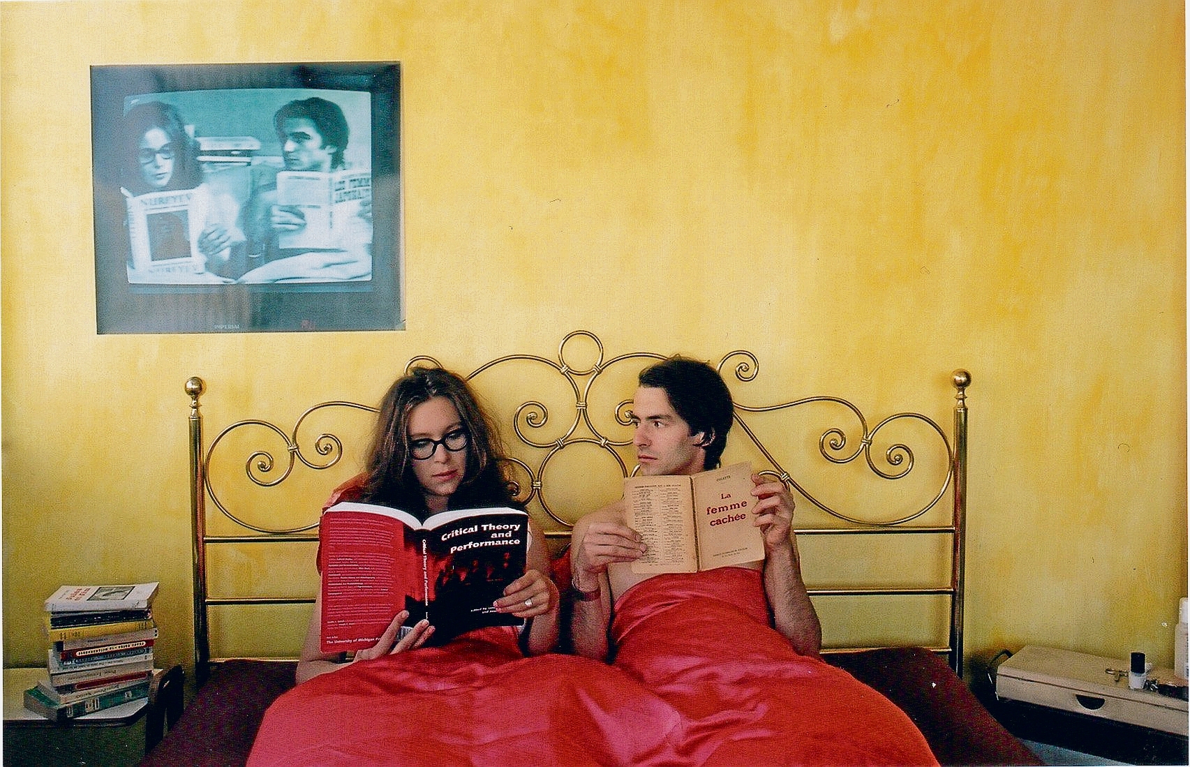Political Art | "Le Ping Pong d'Amour": An upside-down pair of binoculars
