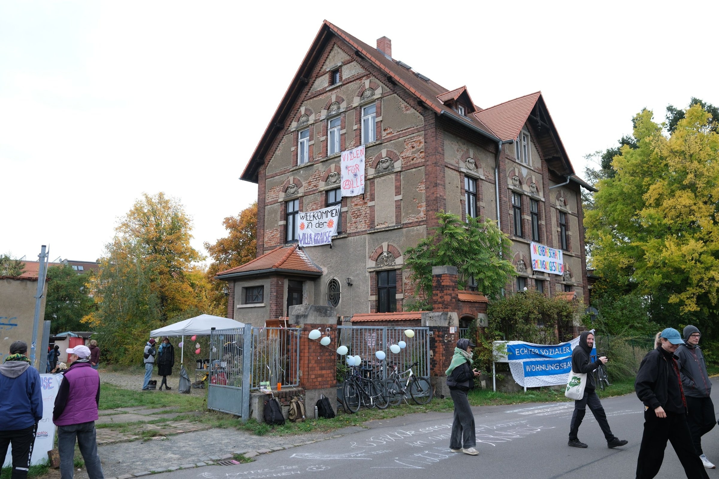 Campagna di sinistra | Gli attivisti occupano di nuovo una casa a Lipsia