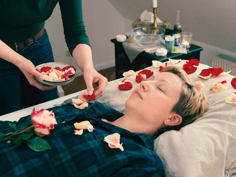 Care for the dead: Death as a sensual experience