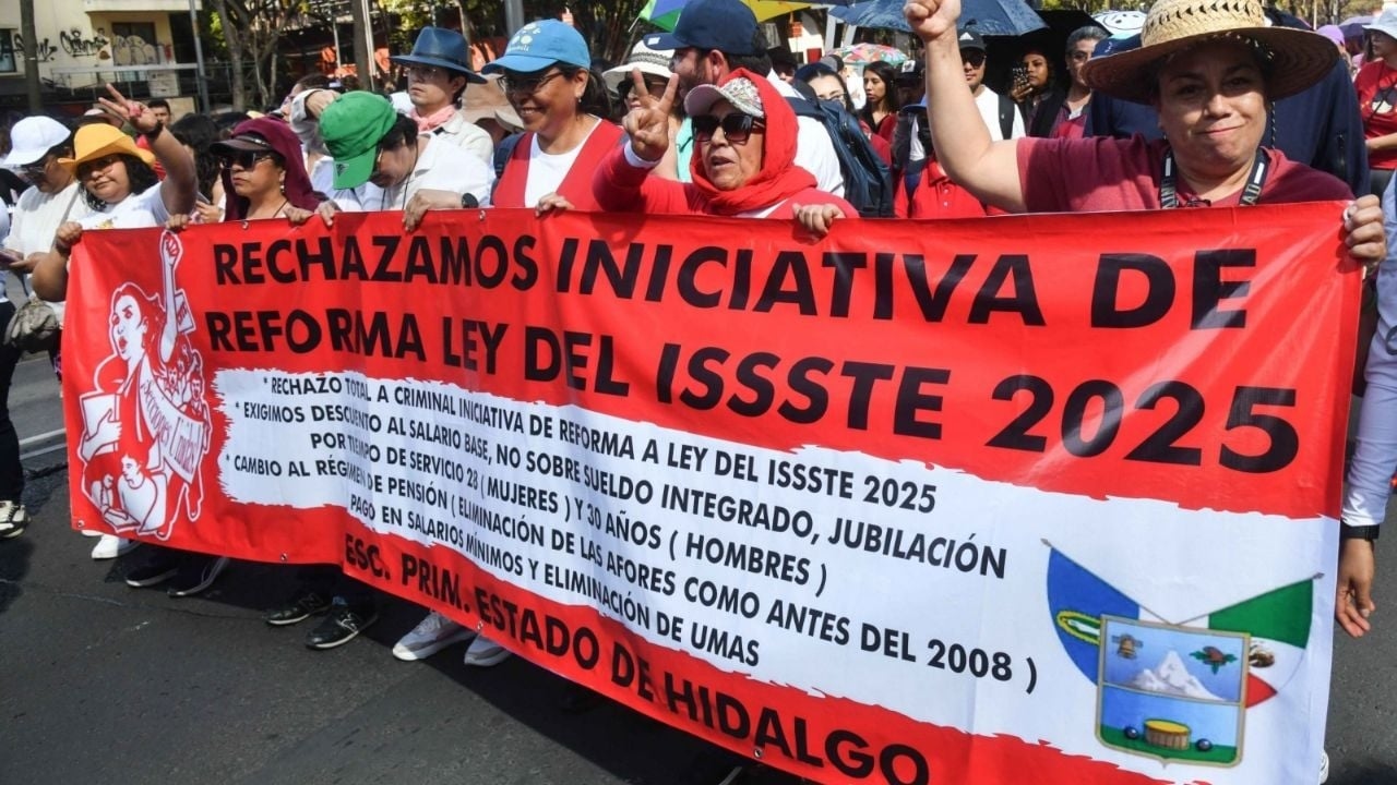 La CNTE appelle à une méga marche et à des barrages routiers à Mexico le 15 mai.